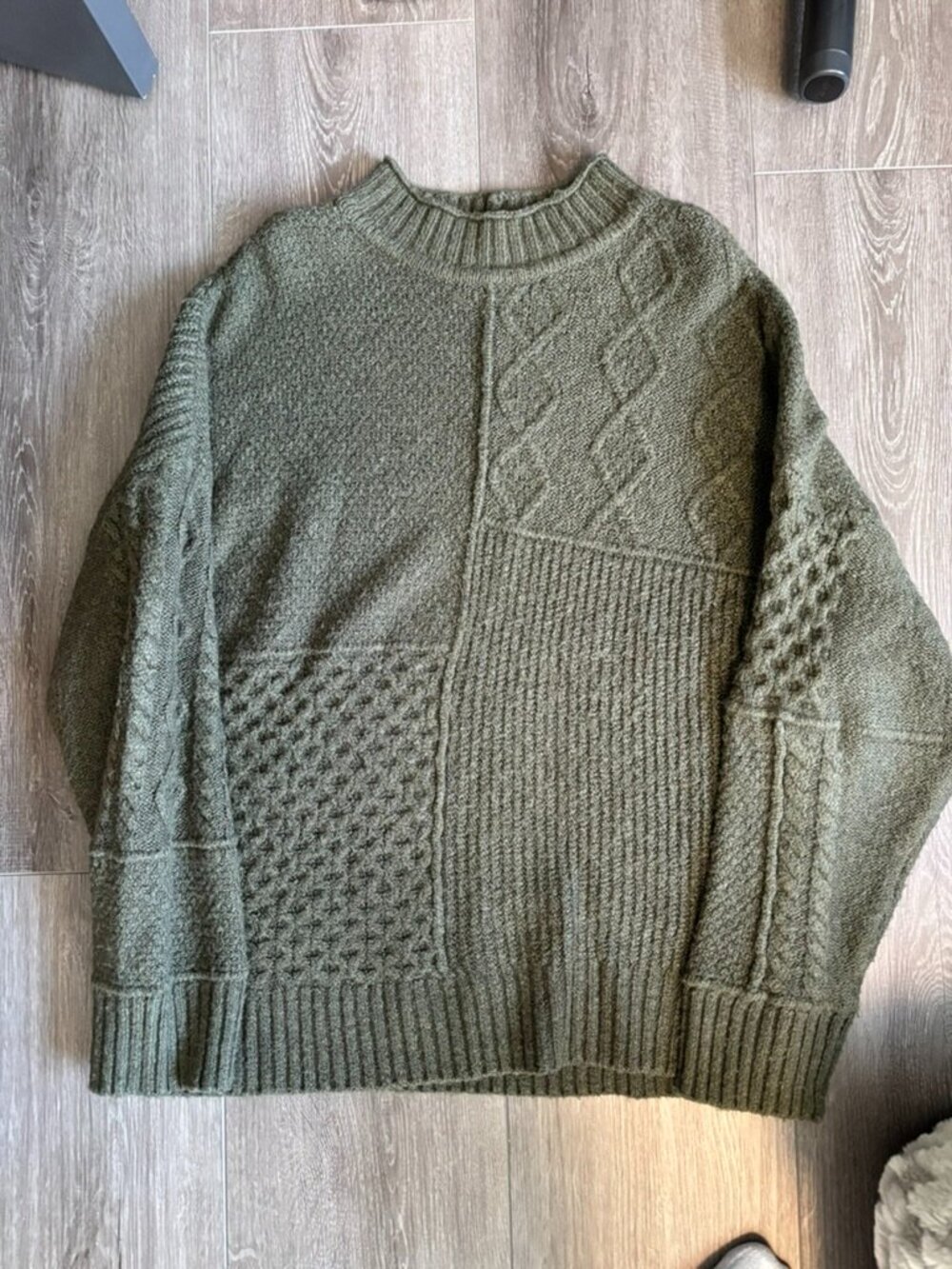 XL Green American Eagle Sweater
